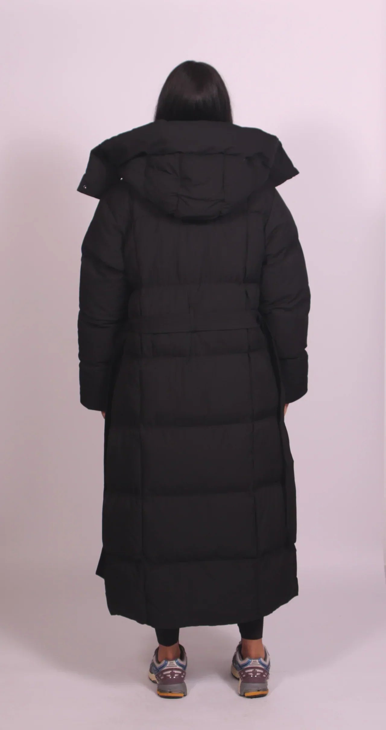 Amina | Giacca Puffer Lunga con Cintura